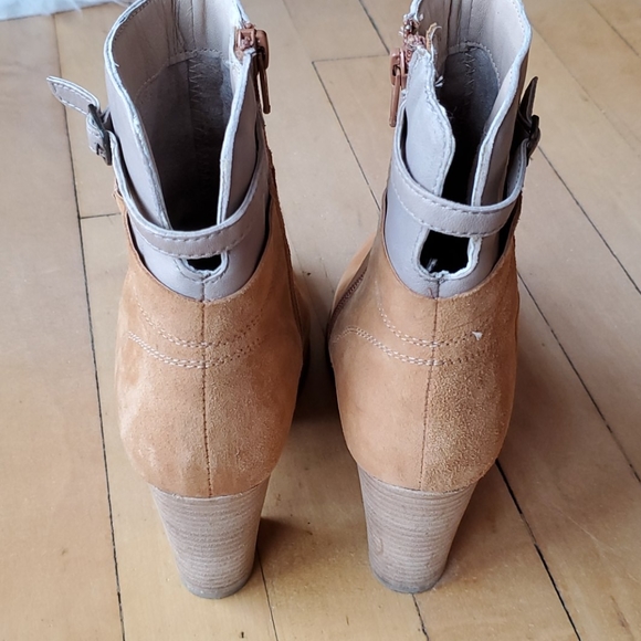 Anthropologie Seychelles Suede Ankle Boots Sz 6 - Picture 3 of 3